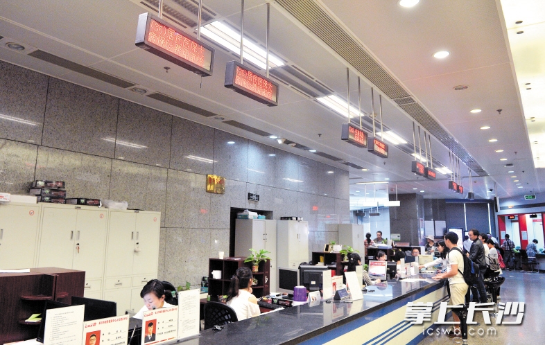 黄山同城24小时医保提取(同城医保卡转移怎么办理)