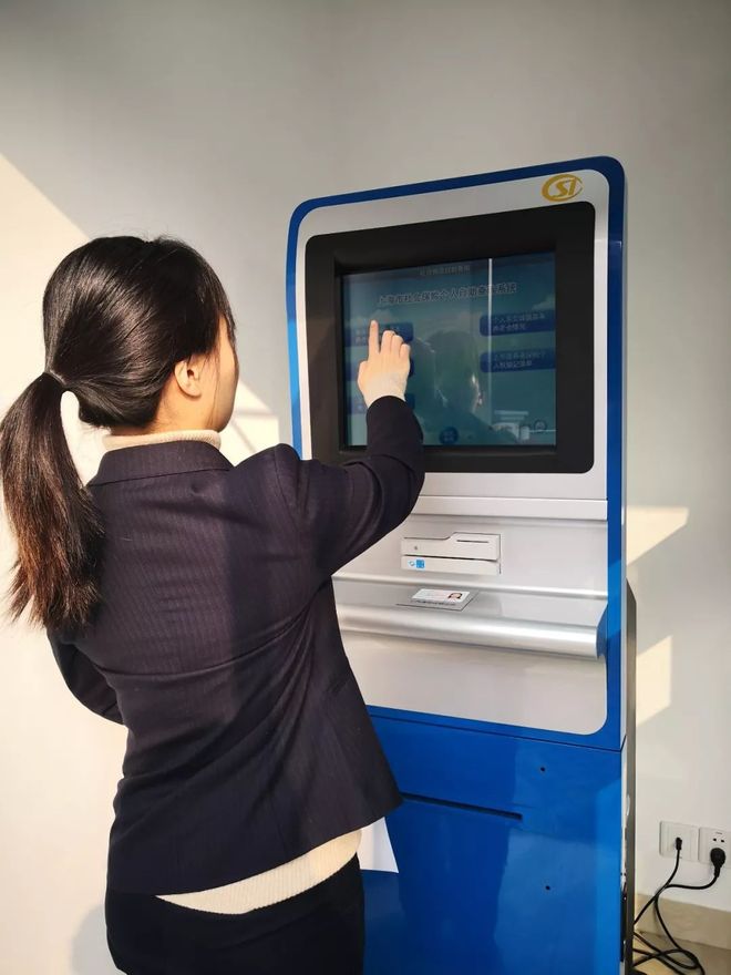 黄山24小时套医保卡回收(24小时套医保卡回收什么意思)